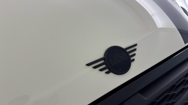 MINI Hatchback 1.5 Cooper Sport 5dr Petrol Hatchback